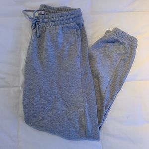 Grey TNA Cozy Fleece Boyfriend Sweatpants (small)